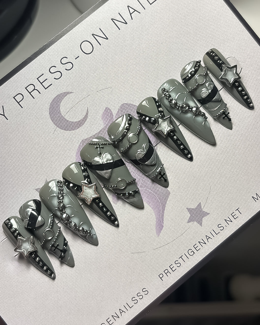 The Ashen Relic Set