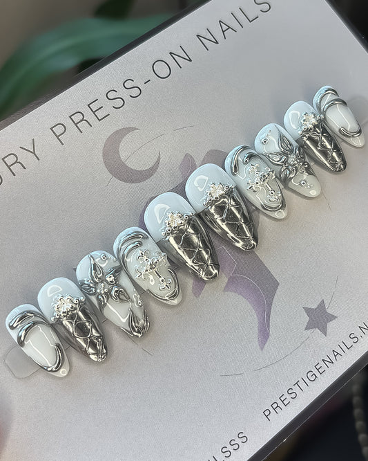 The Glacial Lace Set