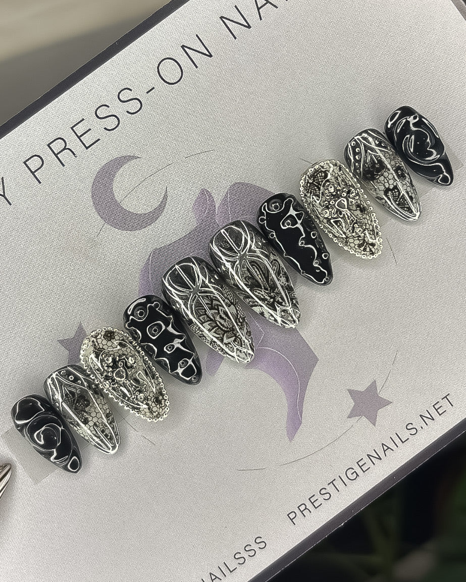 The Gothic Reverence Set