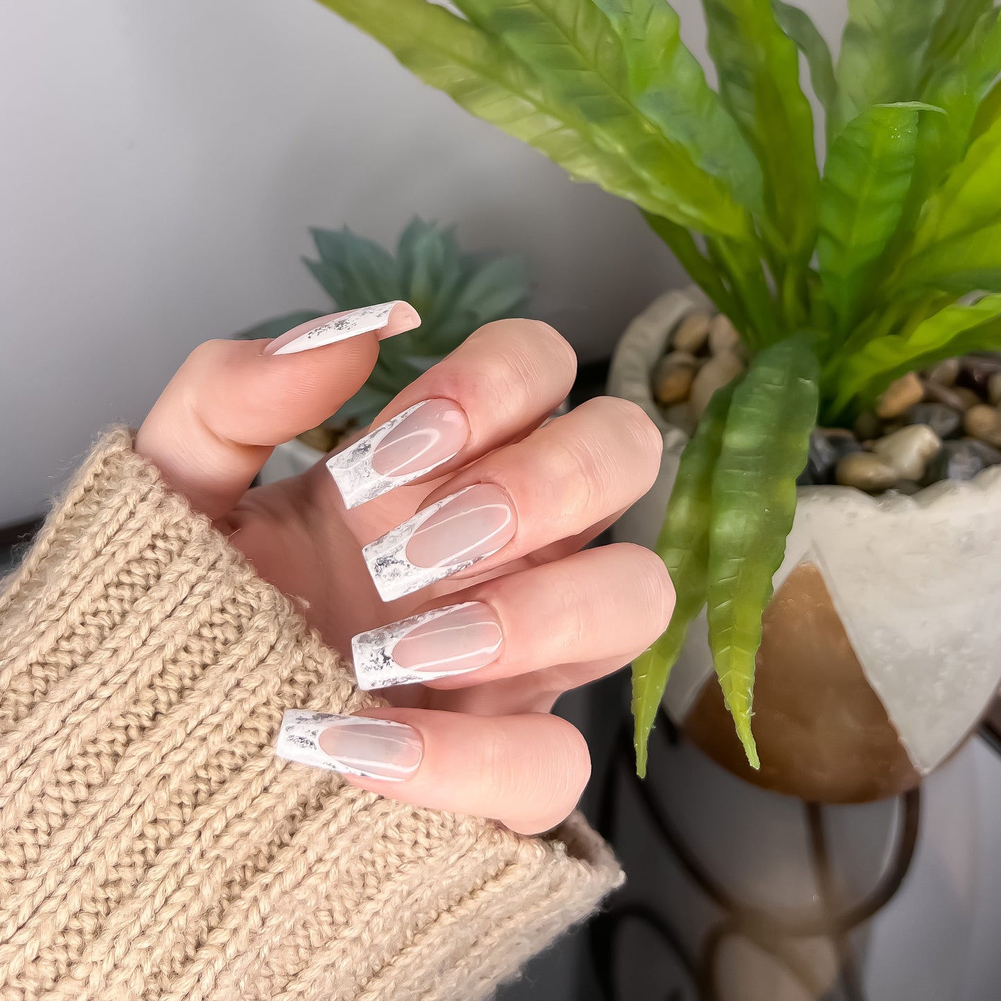 The Foiled White French Tip Set